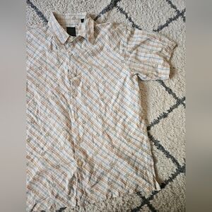 SQWEAR brand short sleeve plaid button-down size large